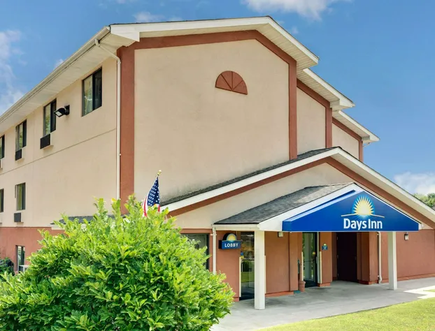 Days Inn by Wyndham Torrington hotel detail image 2