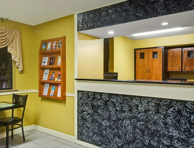 Days Inn by Wyndham Torrington hotel detail image 3