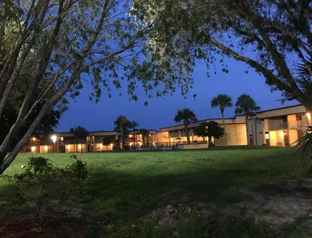 Rodeway Inn Clermont North hotel detail image 2