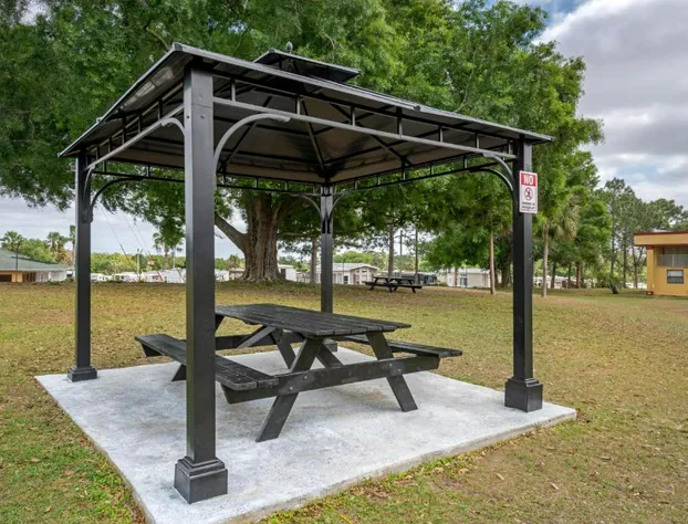 Rodeway Inn Clermont North hotel detail image 3