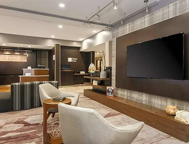 Courtyard by Marriott Tampa Brandon hotel detail image 2