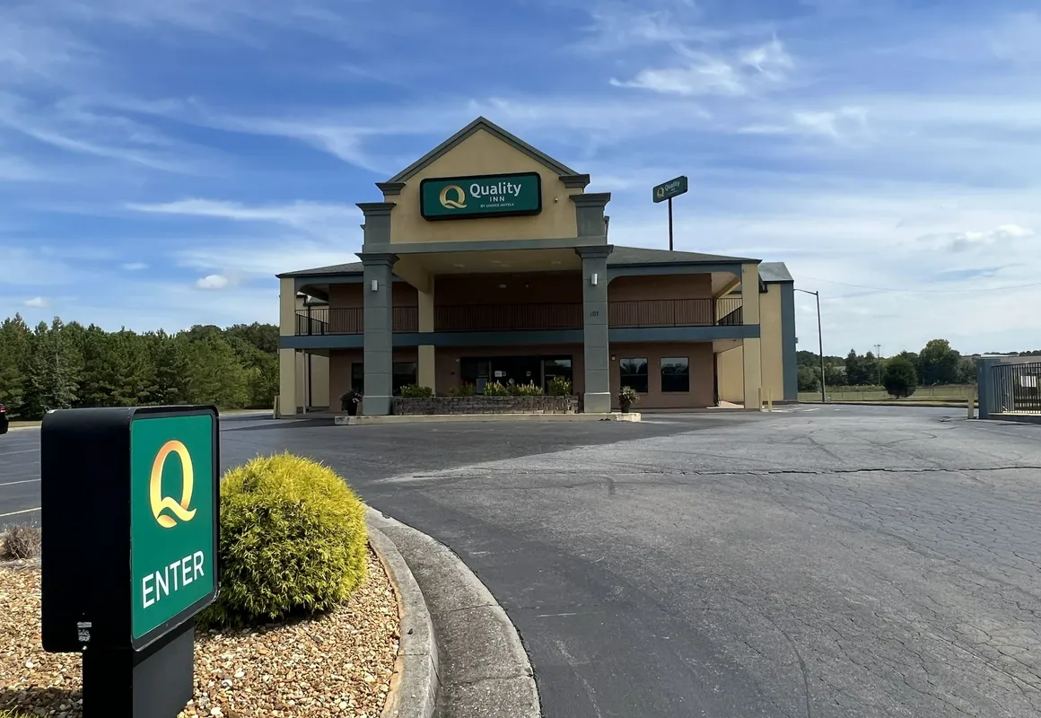 Quality Inn Adairsville - Calhoun South hotel hero