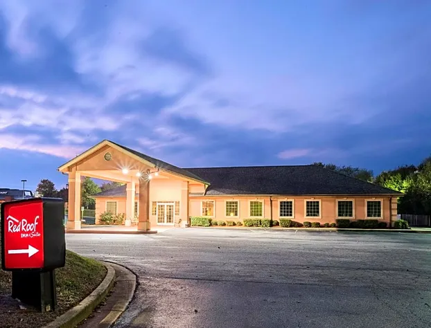 Red Roof Inn & Suites Madison, GA hotel detail image 2
