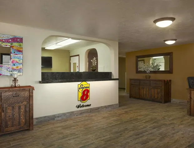 Super 8 by Wyndham Idaho Falls hotel detail image 2