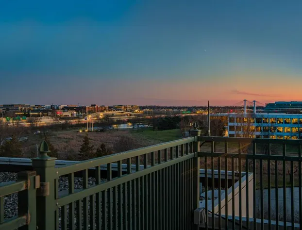 Chicago Marriott Suites Deerfield hotel detail image 3