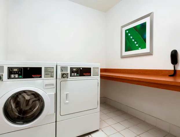 Fairfield Inn & Suites Quincy hotel detail image 3