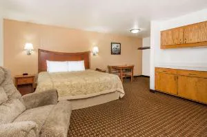 Super 8 by Wyndham Goodland hotel detail image 1