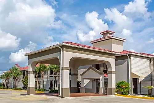 Days Inn by Wyndham Galliano LA hotel detail image 2