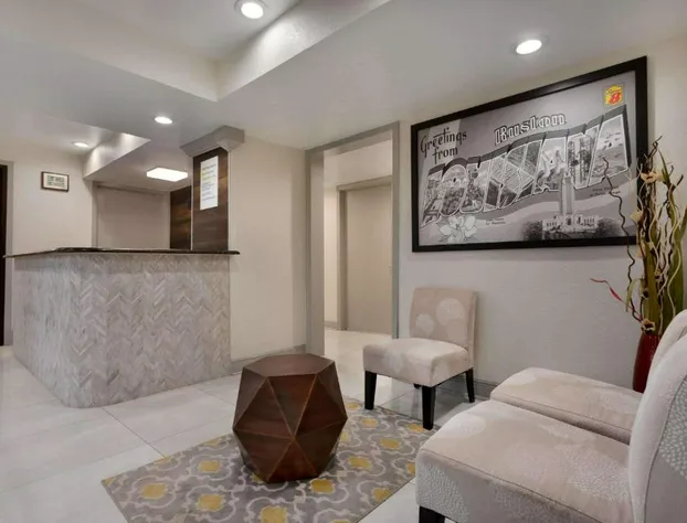 Super 8 by Wyndham Ruston hotel detail image 4