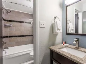 Days Inn by Wyndham Salisbury hotel detail image 4