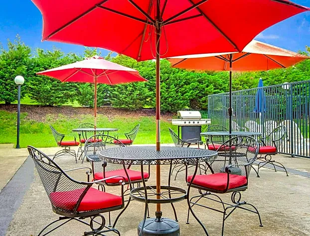 Days Inn by Wyndham Towson hotel detail image 2