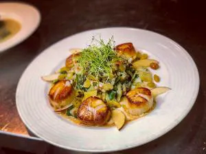 Holiday Inn Hotel & Suites Boston - Peabody by IHG hotel detail image 4