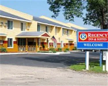 Regency Inn & Suites hotel hero