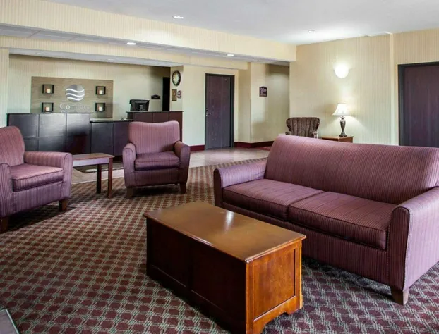 Comfort Inn & Suites Harrisonville hotel detail image 3