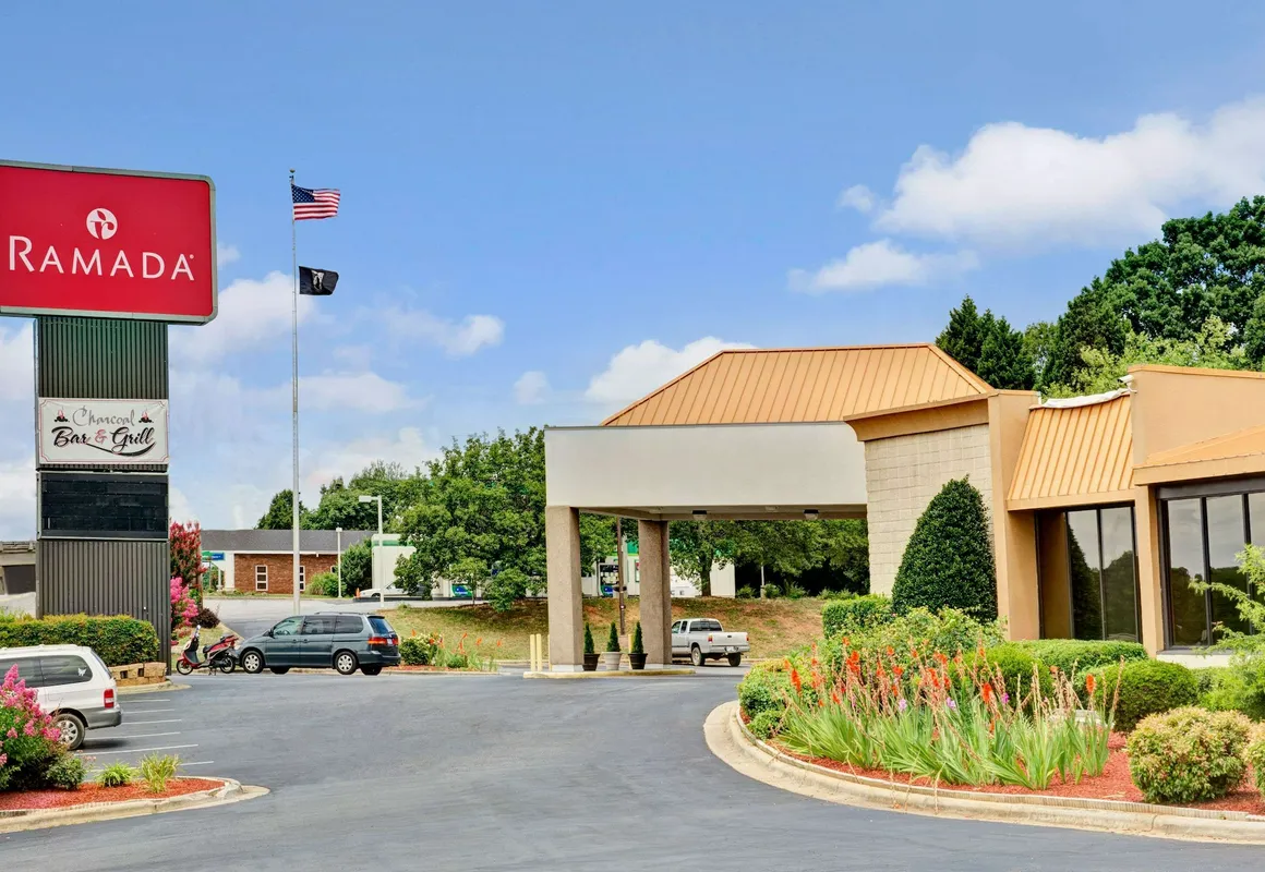 Ramada by Wyndham Statesville hotel hero