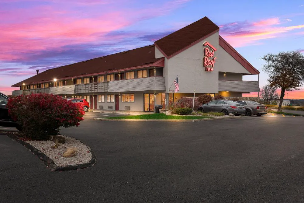 Red Roof Inn Cleveland - Independence hotel hero