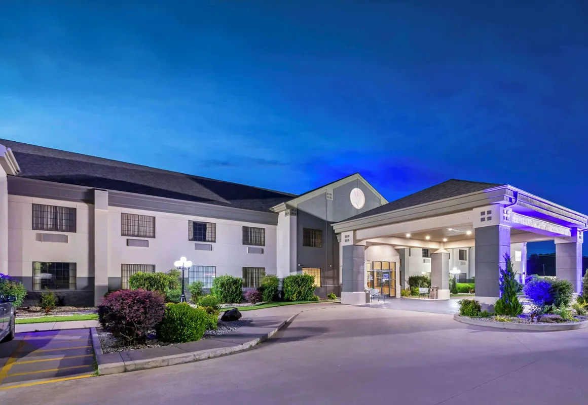 Best Western Locust Grove Inn & Suites hotel hero