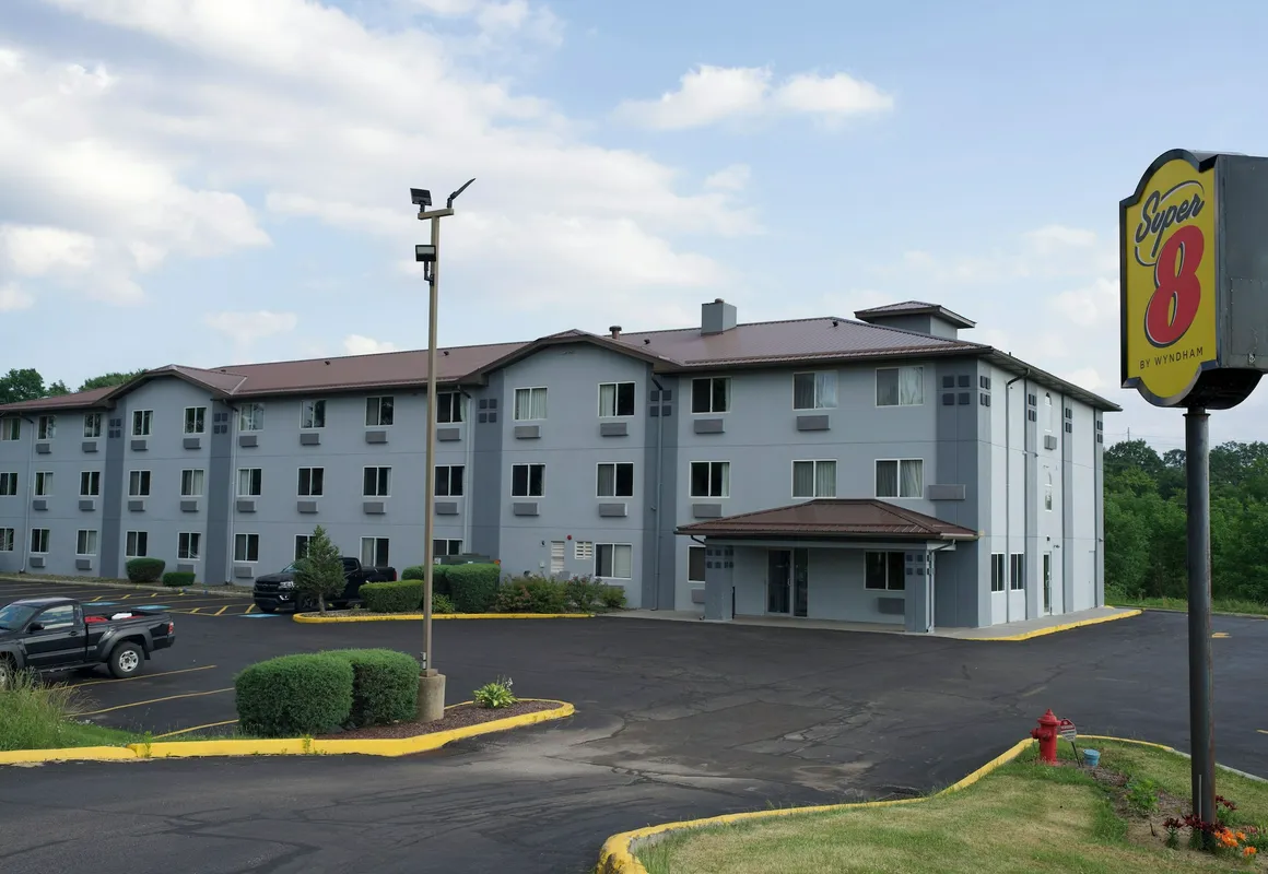 Quality Inn hotel hero