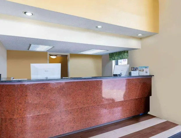 Days Inn by Wyndham Florence/I-95 North hotel detail image 4