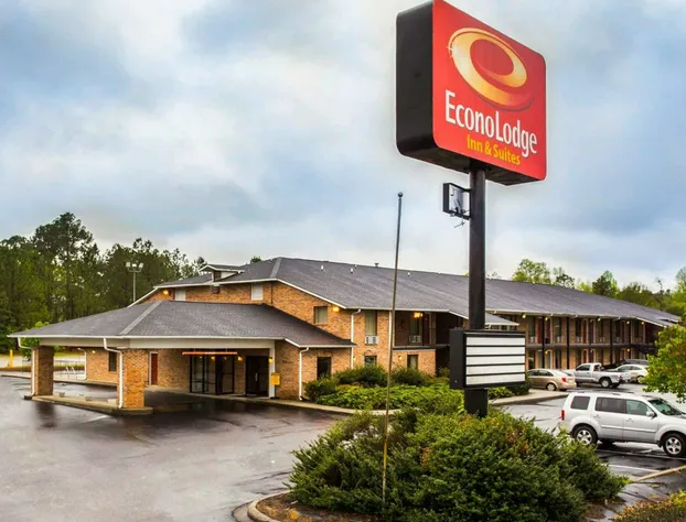 Econo Lodge Inn & Suites hotel detail image 1