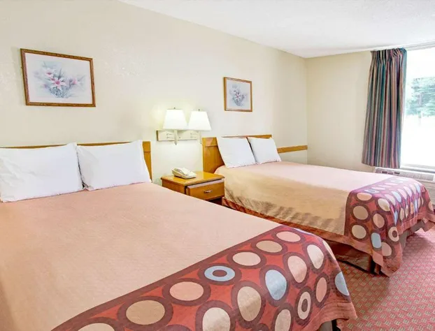 Super 8 by Wyndham Walterboro hotel detail image 4