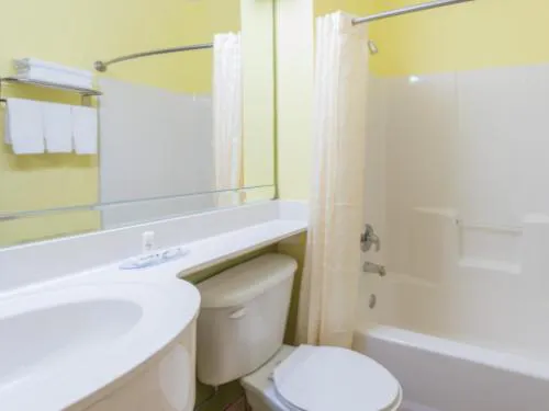 Quality Inn & Suites Fort Worth North - Haltom City hotel detail image 3