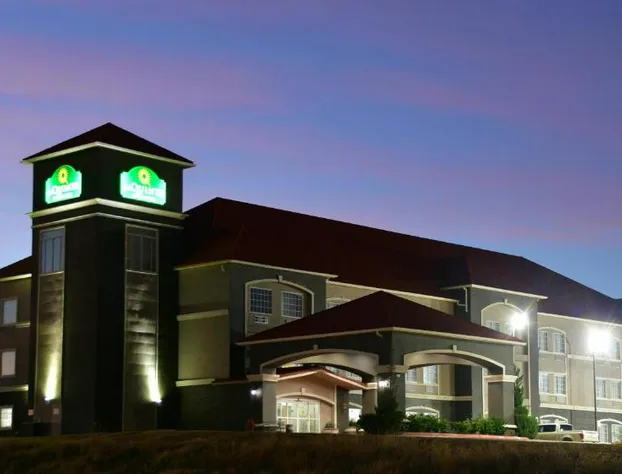 La Quinta Inn & Suites by Wyndham Glen Rose hotel detail image 1