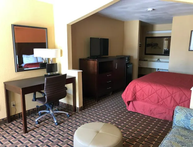 Executive inn & Suites hotel detail image 3