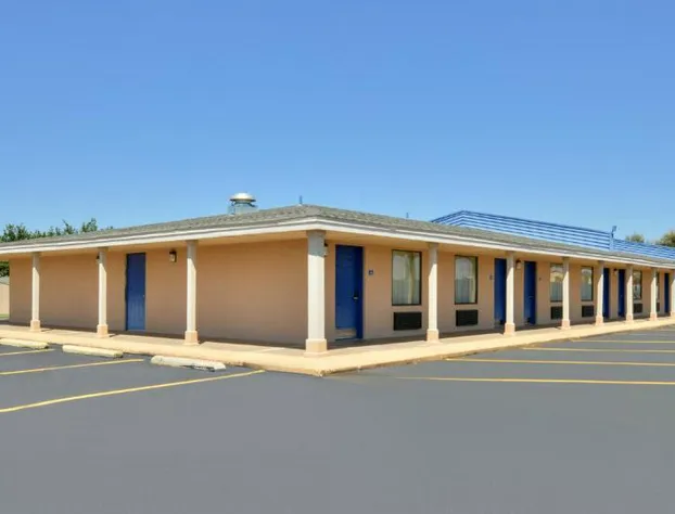 Americas Best Value Inn Lubbock E hotel detail image 2