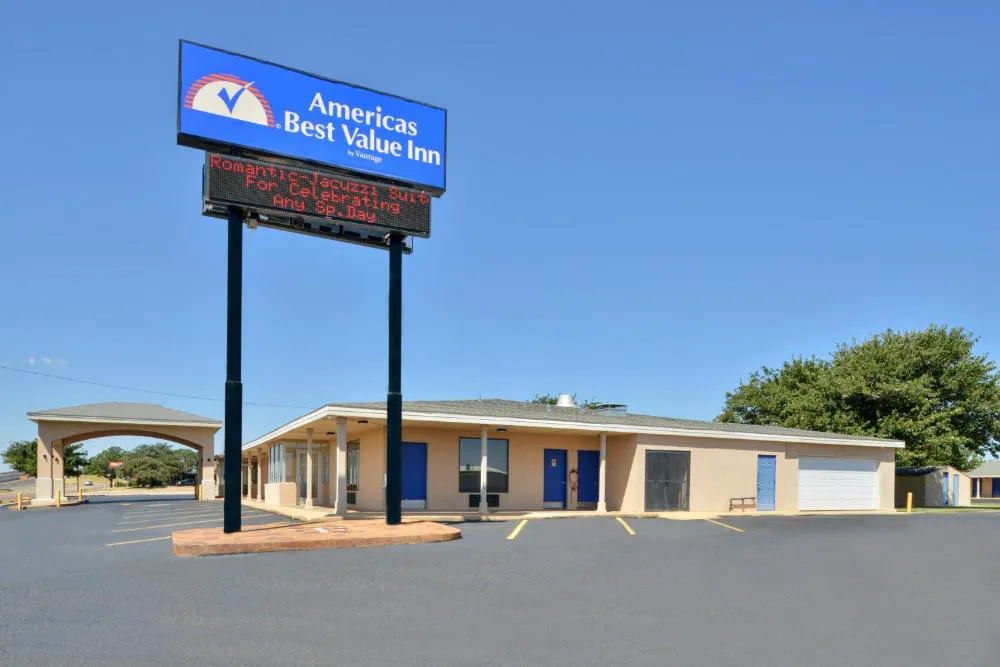 Americas Best Value Inn Lubbock E hotel hero