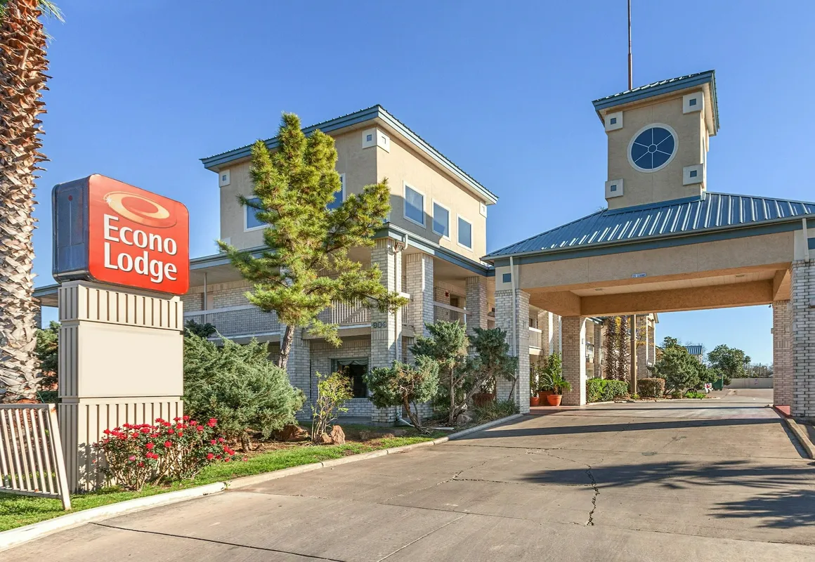 Econo Lodge Downtown South San Antonio TX hotel hero