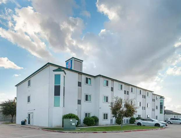 Motel 6 Weatherford, TX hotel detail image 4