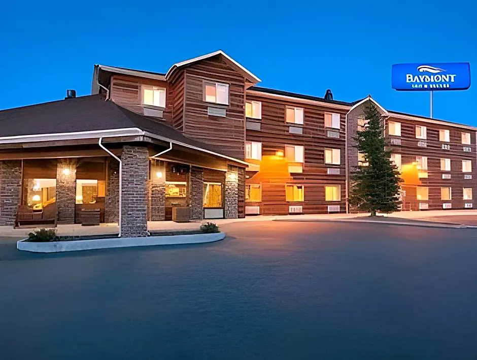 Pinedale Hotel & Suites hotel hero