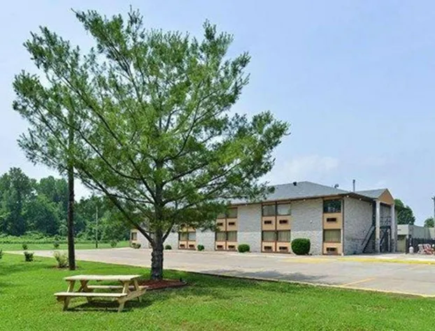 Quality Inn Cairo I-57 hotel detail image 3