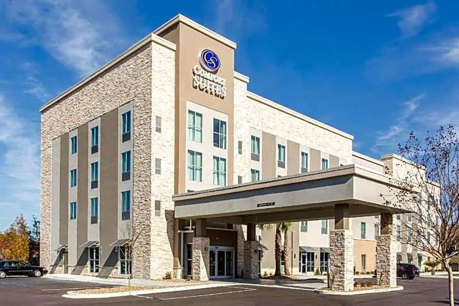 Comfort Suites North Charleston - Ashley Phosphate hotel hero