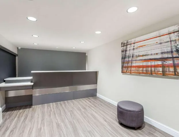 Days Inn by Wyndham Yosemite Area hotel detail image 1