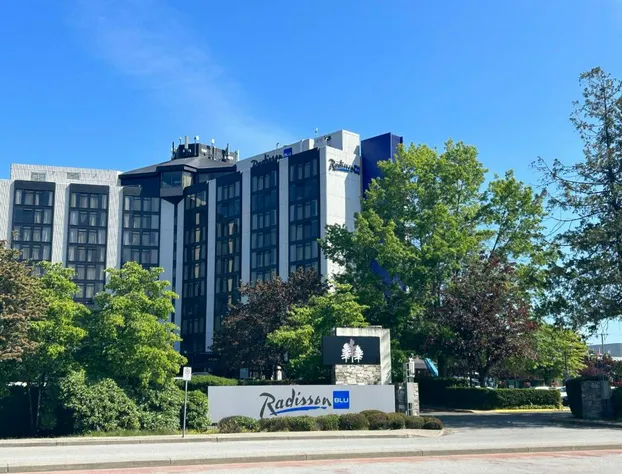 Radisson Blu Vancouver Airport Hotel & Marina hotel detail image 4