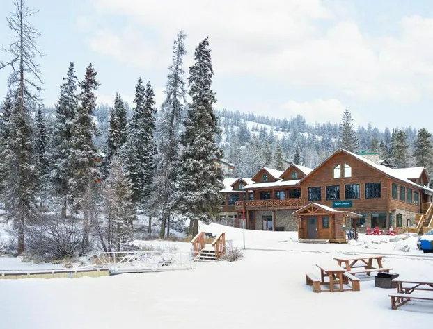 Pyramid Lake Lodge hotel detail image 3