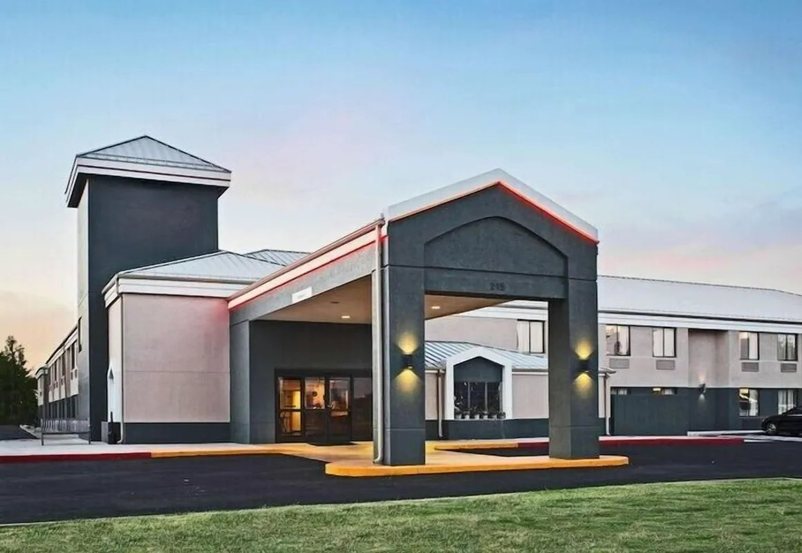 Spark by Hilton Bentonville hotel hero