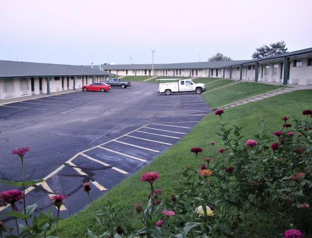 Topeka Plaza Inn hotel detail image 4