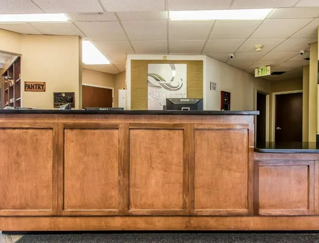 Quality Suites New Iberia hotel detail image 1