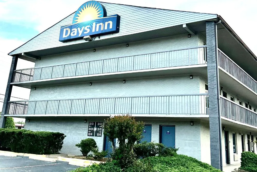 Days Inn by Wyndham Charlotte Northlake hotel hero