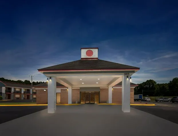 Red Roof Inn Sanford hotel detail image 1