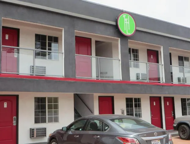 Legend Hotel Hollywood hotel detail image 1