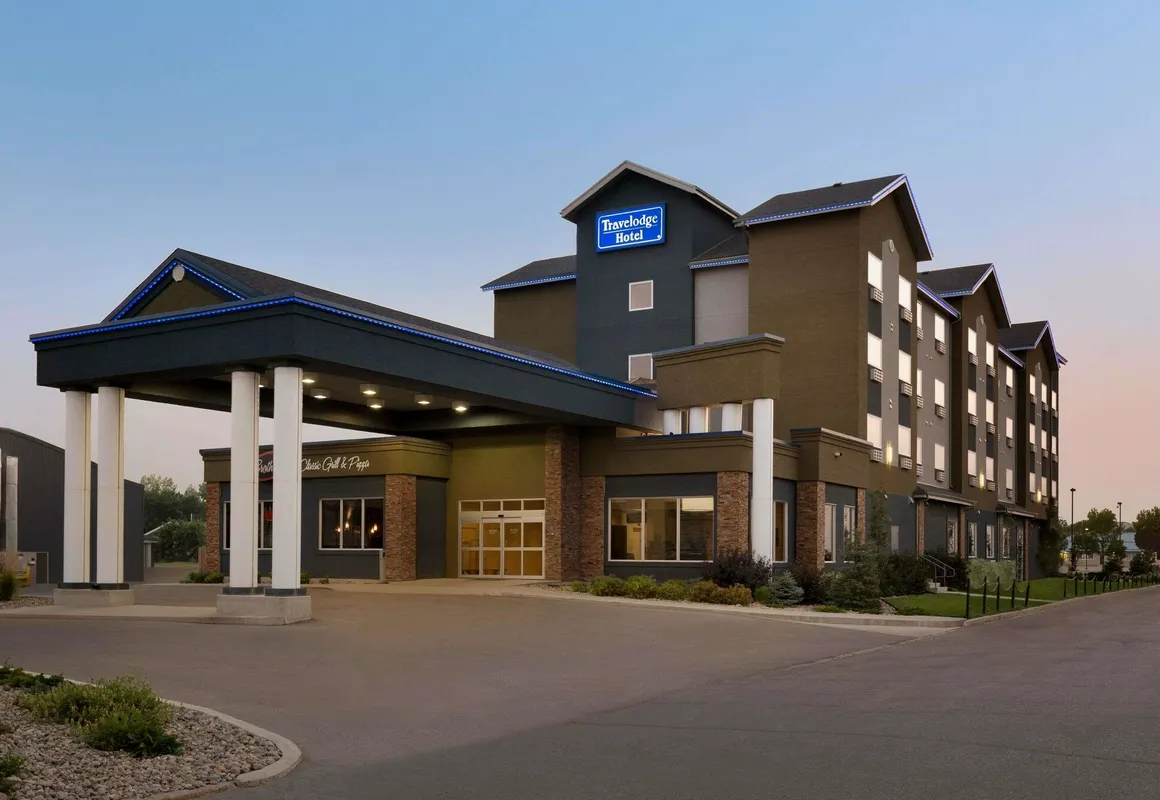 Travelodge by Wyndham Weyburn hotel hero