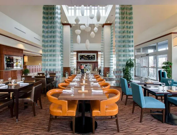 Hilton Garden Inn Naperville/Warrenville hotel detail image 3