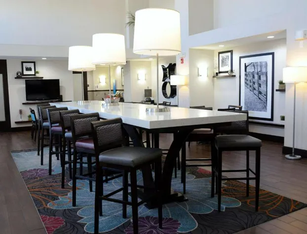 Hampton Inn & Suites Chicago Southland-Matteson hotel detail image 2