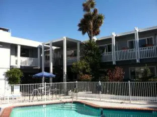 Hotel Lucent hotel detail image 1