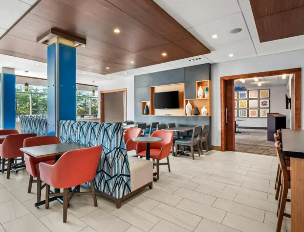 Holiday Inn Express & Suites Detroit Northwest - Livonia by IHG hotel detail image 4