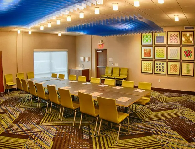 Holiday Inn Express & Suites Detroit Northwest - Livonia by IHG hotel detail image 1